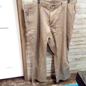 Austin Clothing Company men's pants.     Box 165